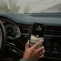 Active Wireless Car Mount (Magnet Enabled)
