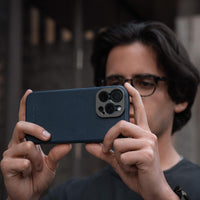 Pro Leather Case - iPhone 15 Pro - Navy