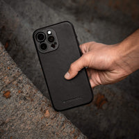 Pro Leather Case - iPhone 16 Pro Max - Black