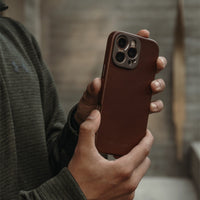 Pro Leather Case - iPhone 16 Pro Max - Brown