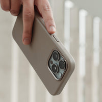 Minimal Leather Case - iPhone 15 Pro - Sand