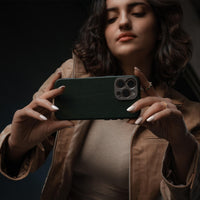 Pro Leather Case - iPhone 16 Pro - Forest Green