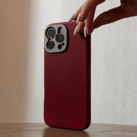 Pro Leather Case - iPhone 16 Pro - Red