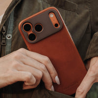 Pro Leather Case - iPhone 17 Pro - Tan